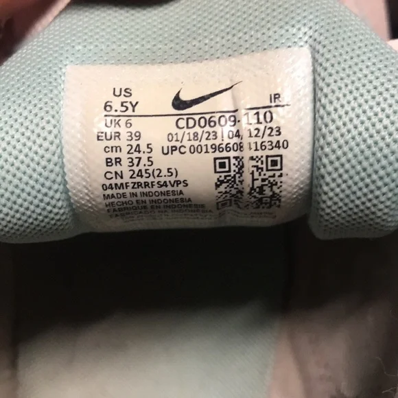 Nike TN Air Max Plus Women's Pink and White Sneakers Size 6.5 | EUC - Picture 10 of 12